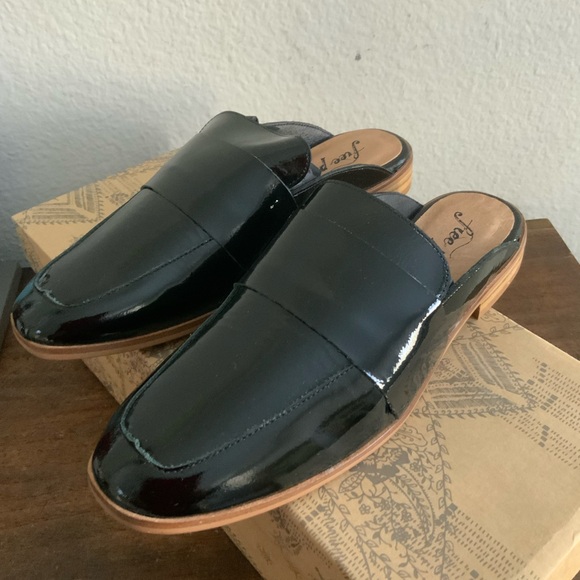 Free People 36 At Ease Women's Size 5 Shoes Black  Mule Fashion Loafers - Picture 11 of 11